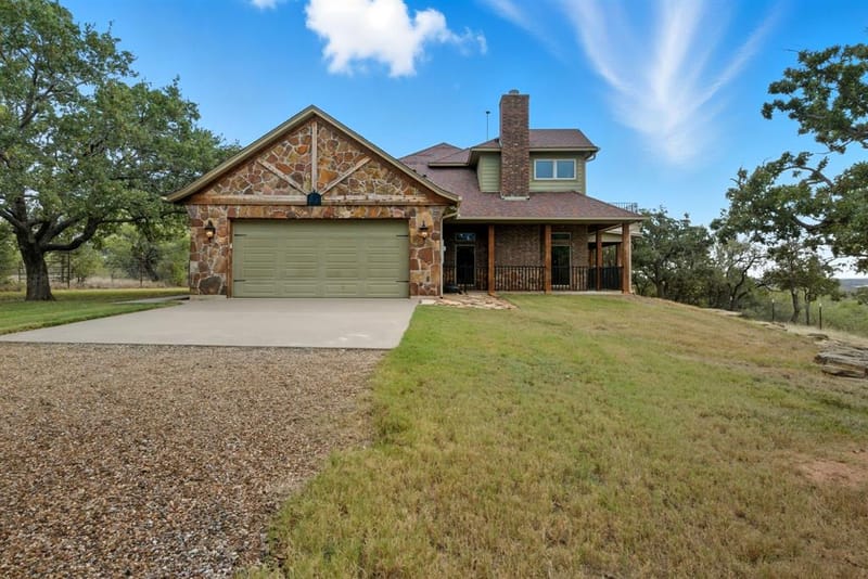 735 Gresham Lane, Jacksboro TX 76458 - Photo 2