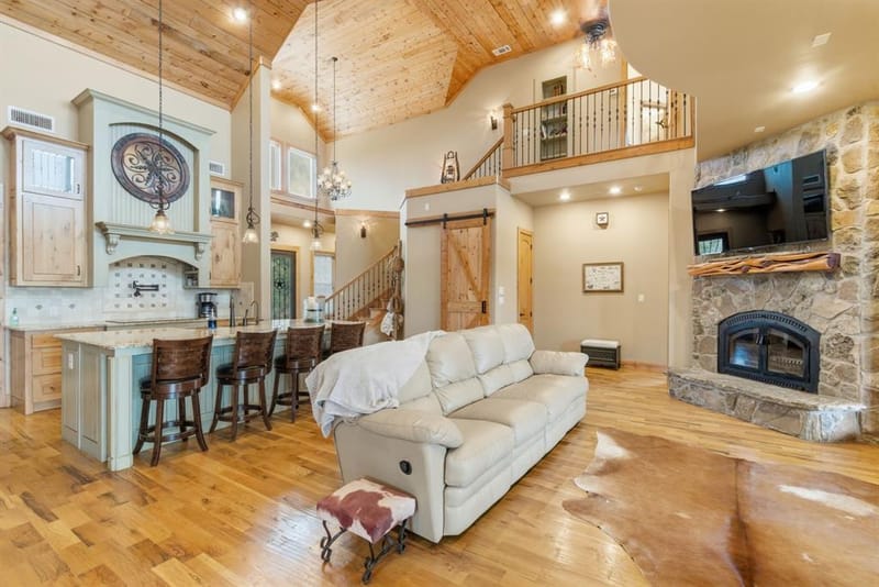 735 Gresham Lane, Jacksboro TX 76458 - Photo 6