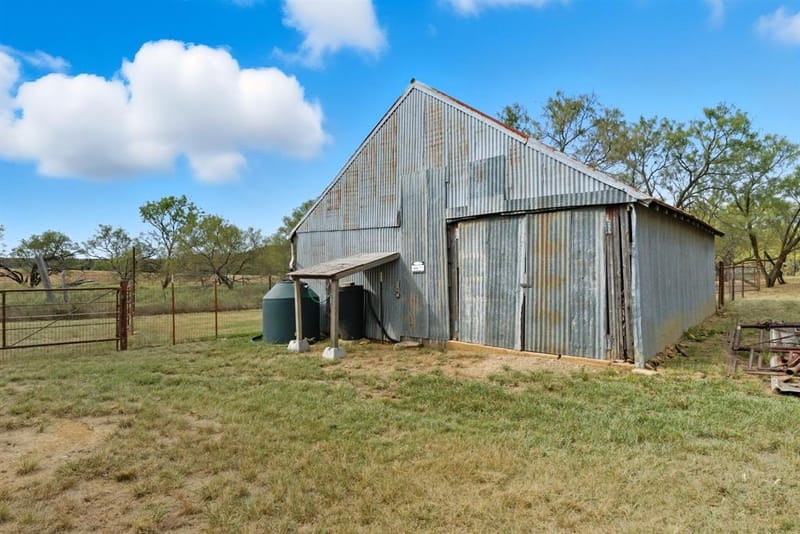 735 Gresham Lane, Jacksboro TX 76458 - Photo 31