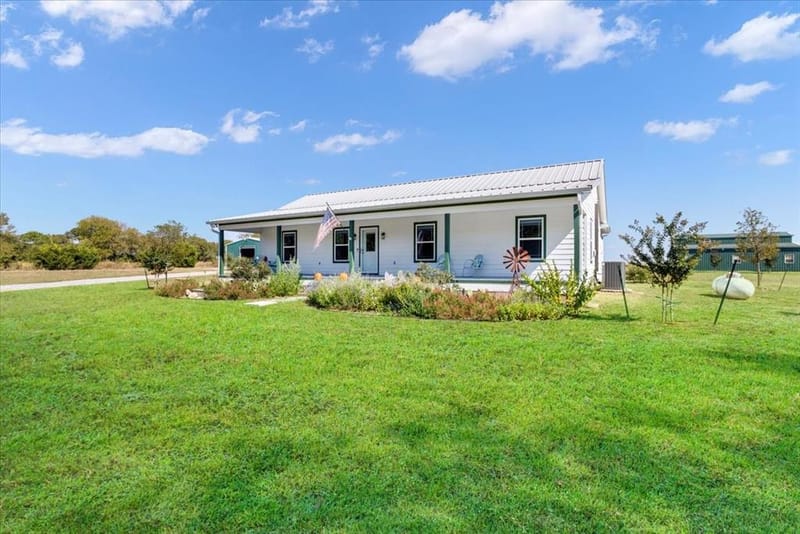 3050 Wolf Front Road, Van Alstyne TX 75495 - Photo 4