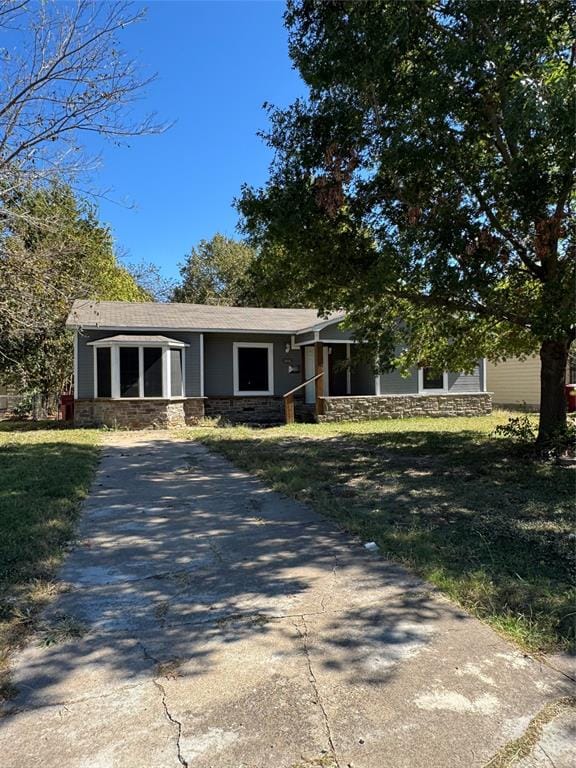 1406 Pecan, Bonham TX 75418
