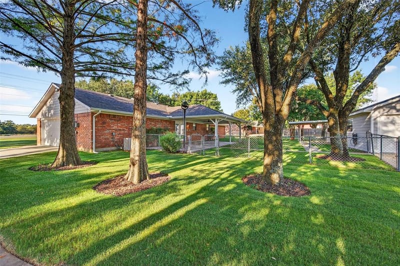 27019 State Highway 56, Whitesboro TX 76273 - Photo 6