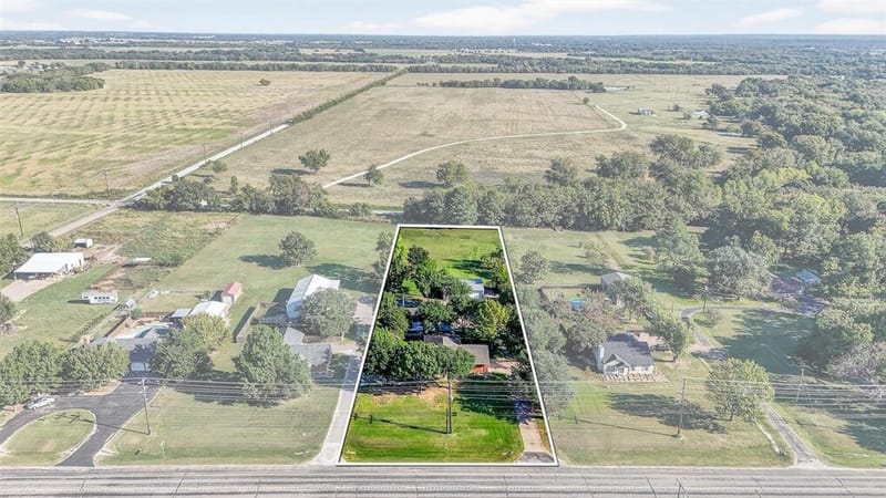 27019 State Highway 56, Whitesboro TX 76273 - Photo 12