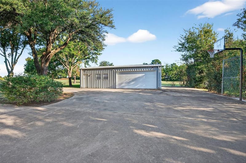 27019 State Highway 56, Whitesboro TX 76273 - Photo 10