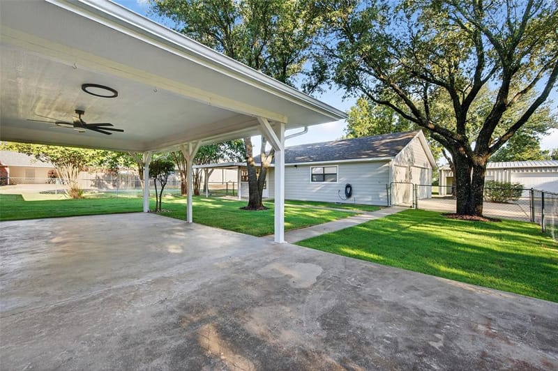27019 State Highway 56, Whitesboro TX 76273 - Photo 8