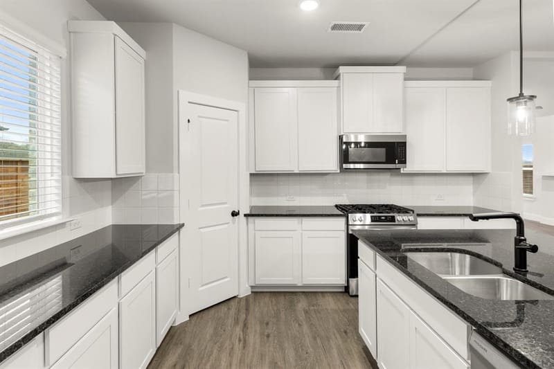 1921 Sapphire Run, Mesquite TX 75181 - Photo 11