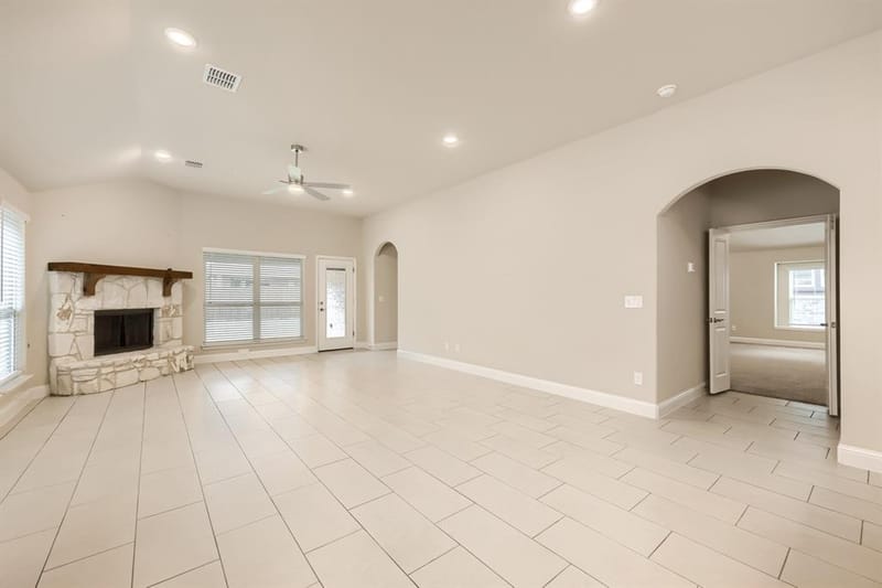 989 Imperial Eagle Road, Alvarado TX 76009 - Photo 5