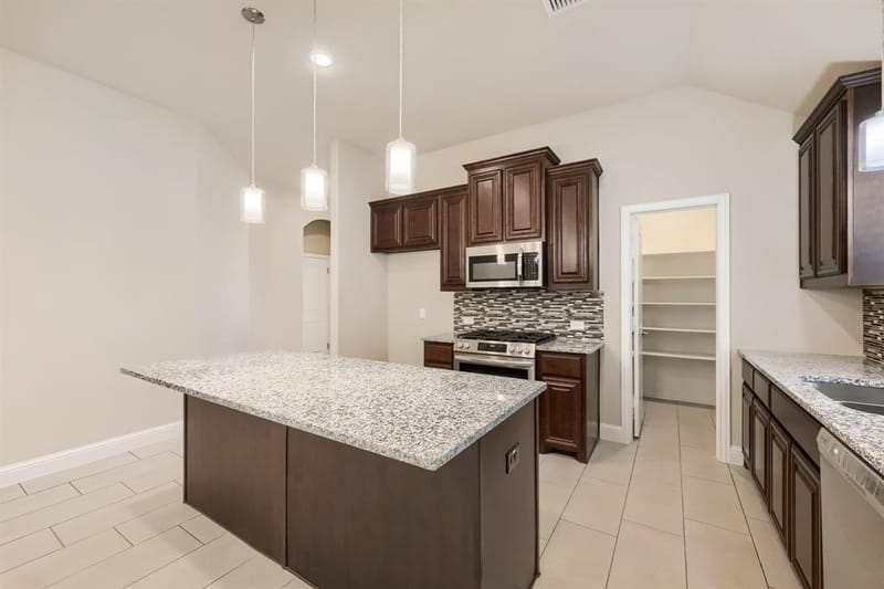 989 Imperial Eagle Road, Alvarado TX 76009 - Photo 11