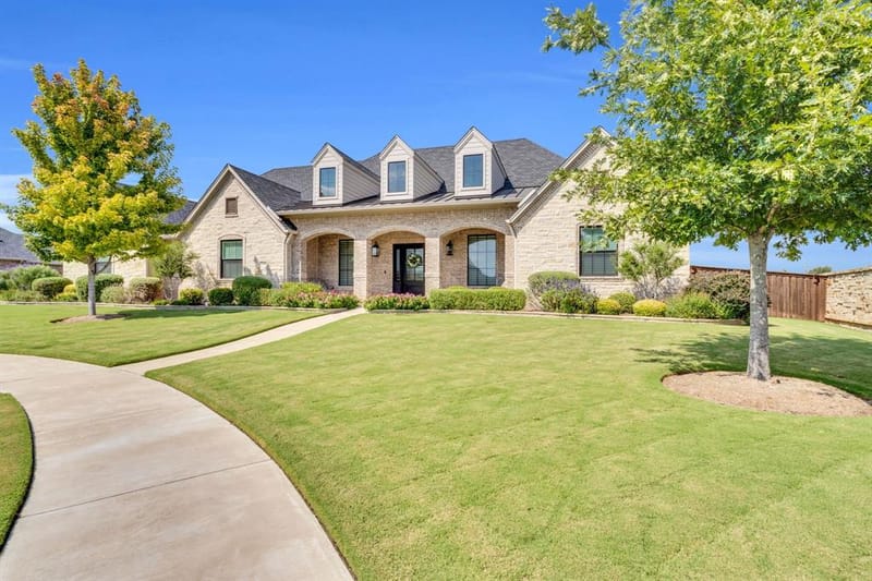 2209 Lyons, Midlothian TX 76065 - Photo 4