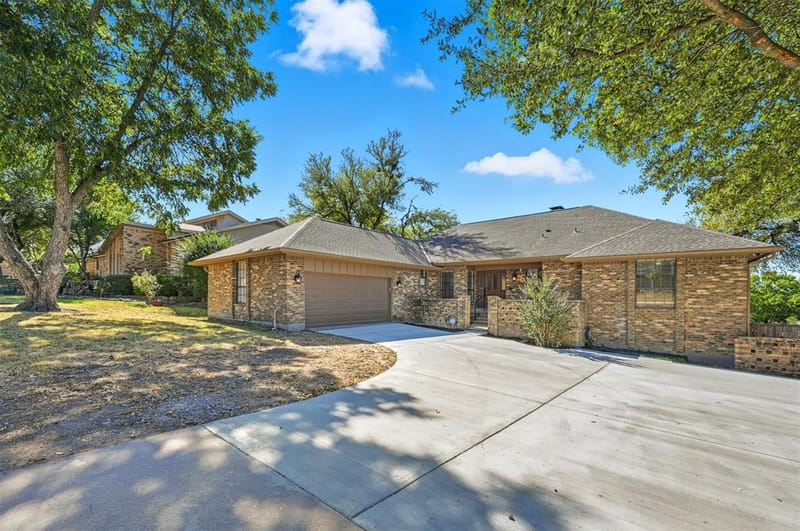 205 Yacht Club Drive, Rockwall TX 75032 - Photo 2