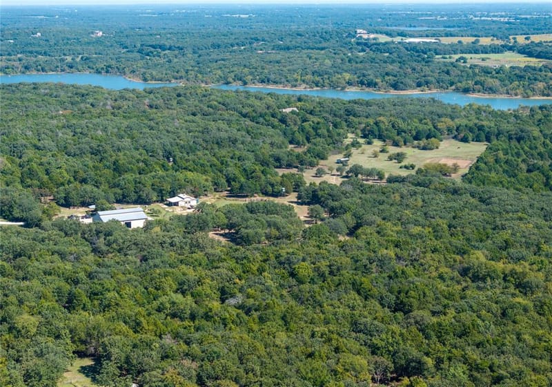 1639 Bloomfield Road, Valley View TX 76272 - Photo 27