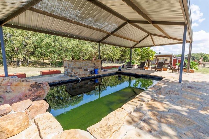 1639 Bloomfield Road, Valley View TX 76272 - Photo 17