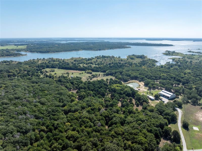 1639 Bloomfield Road, Valley View TX 76272 - Photo 26