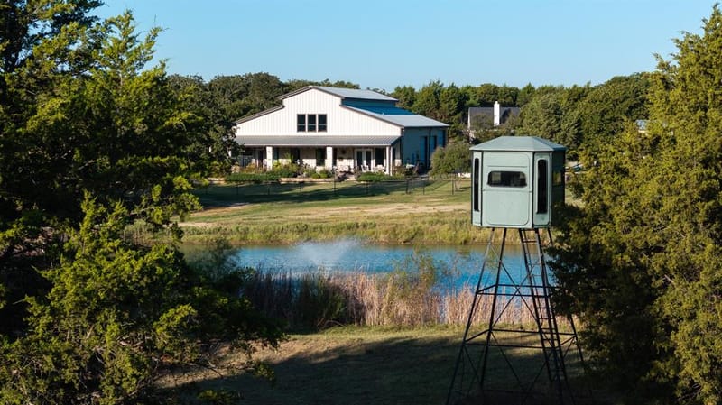 1639 Bloomfield Road, Valley View TX 76272 - Photo 32