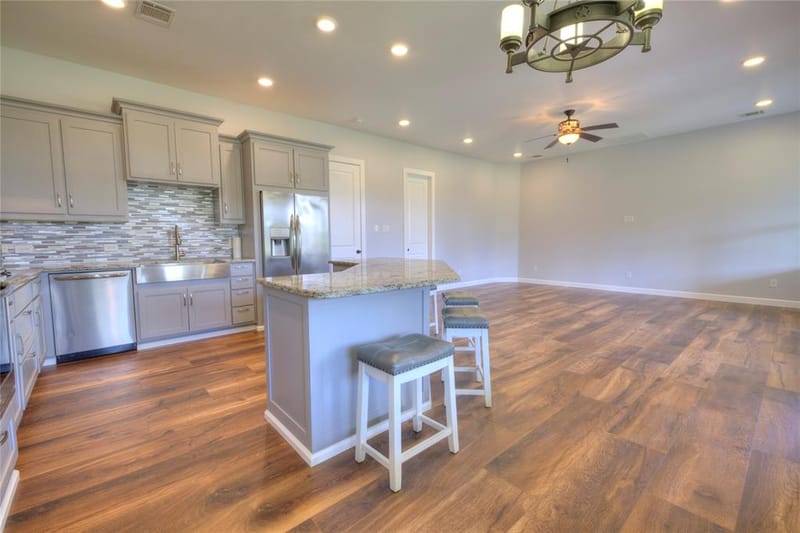 1639 Bloomfield Road, Valley View TX 76272 - Photo 9