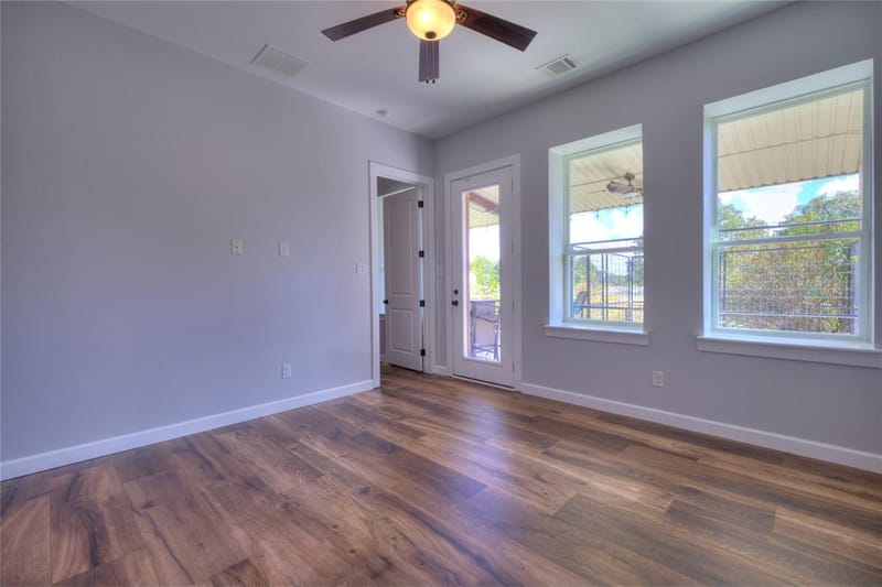 1639 Bloomfield Road, Valley View TX 76272 - Photo 10