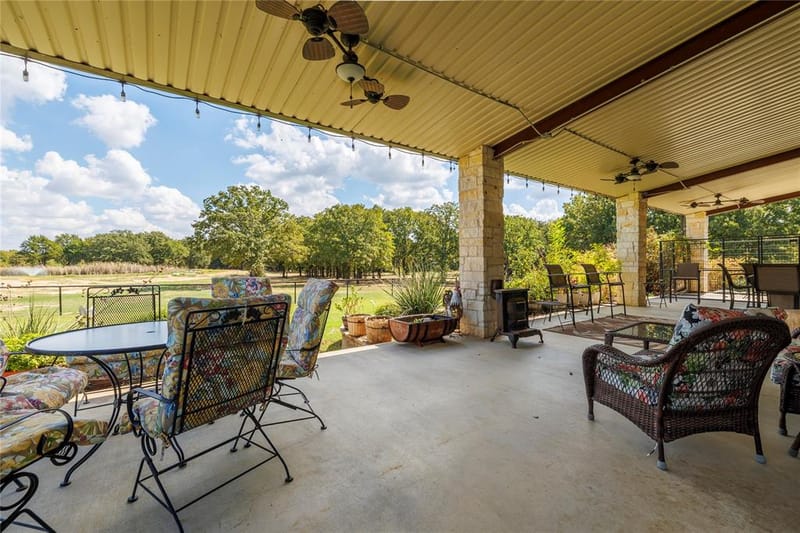 1639 Bloomfield Road, Valley View TX 76272 - Photo 14
