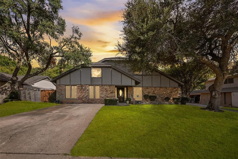 2308 Louise Lane, Ennis TX 75119 - Photo 4
