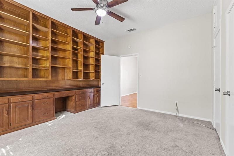 904 S Gribble Street, Sherman TX 75090 - Photo 17