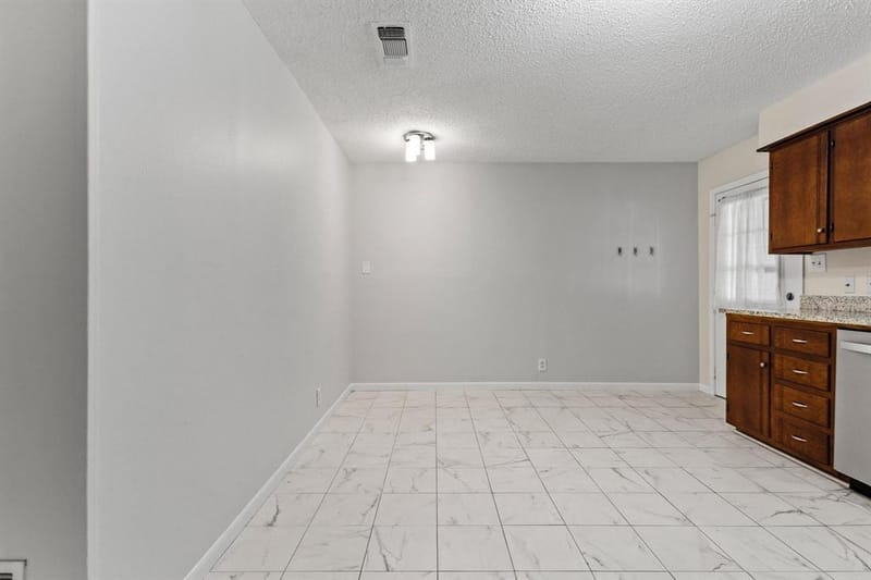 904 S Gribble Street, Sherman TX 75090 - Photo 10