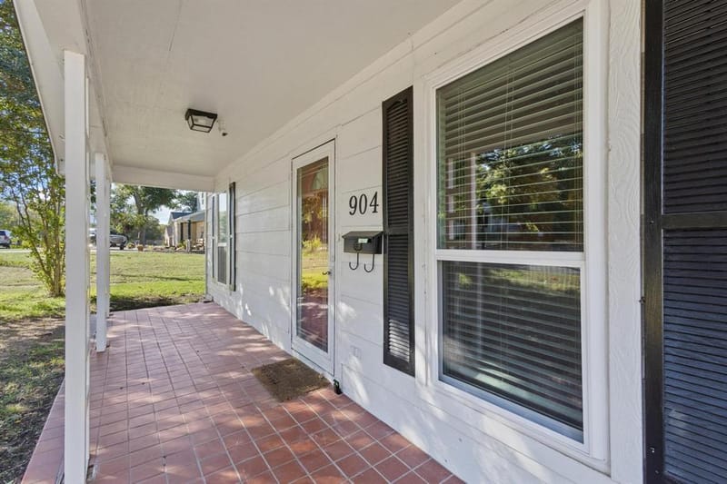 904 S Gribble Street, Sherman TX 75090 - Photo 4