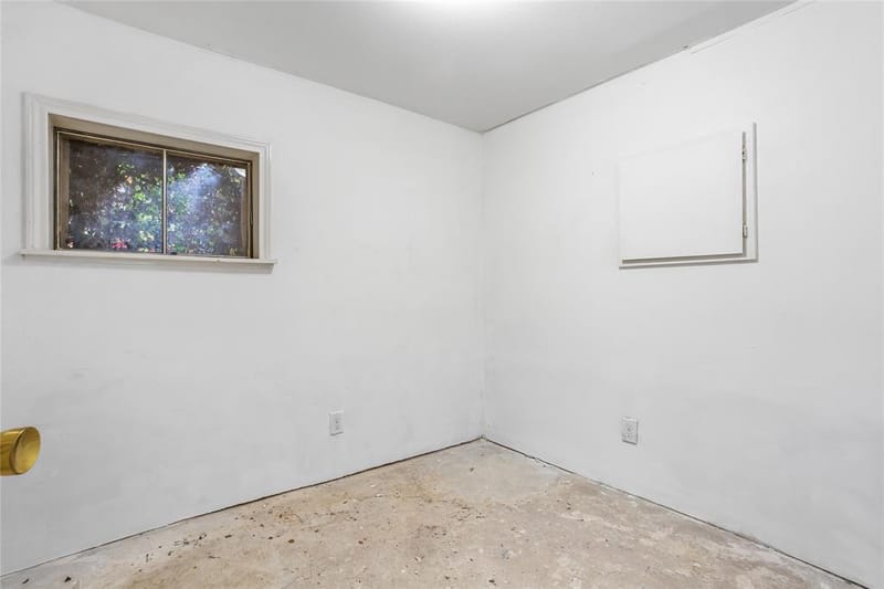 2303 Mistletoe Drive, Fort Worth TX 76110 - Photo 22