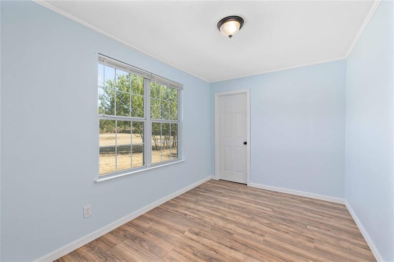 505 E Walcott Avenue, Comanche TX 76442 - Photo 16