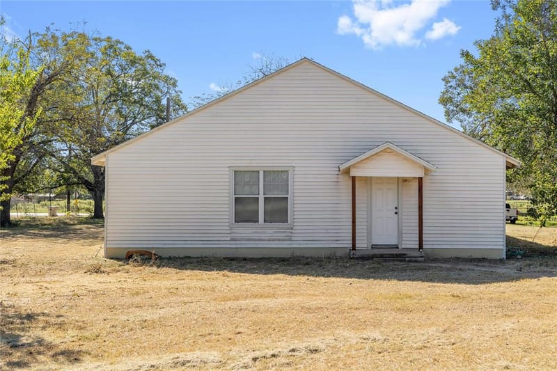 505 E Walcott Avenue, Comanche TX 76442 - Photo 22