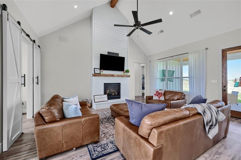 1553 South Road, Whitesboro TX 76273 - Photo 11