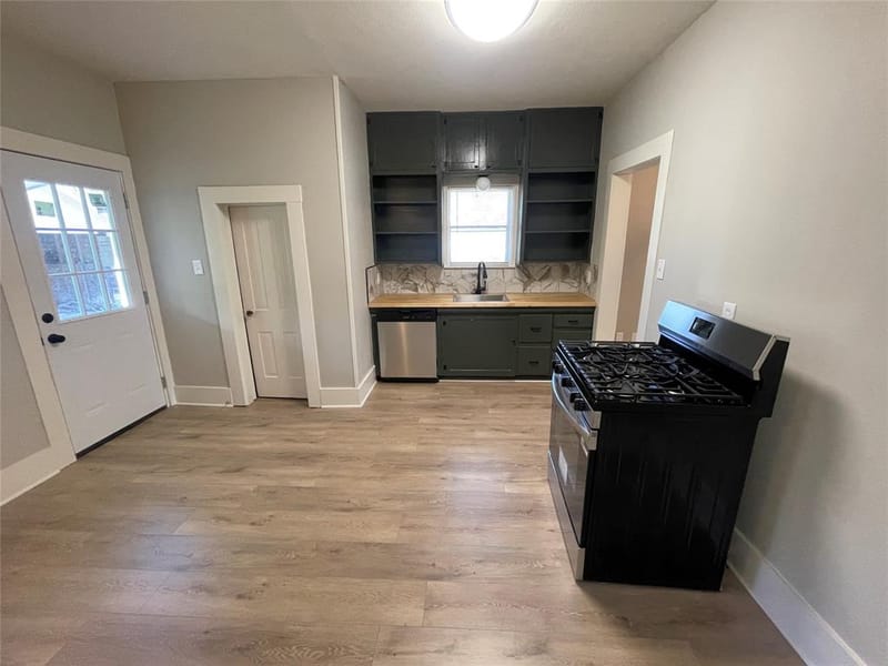 800 Jefferson Street, Bowie TX 76230 - Photo 13