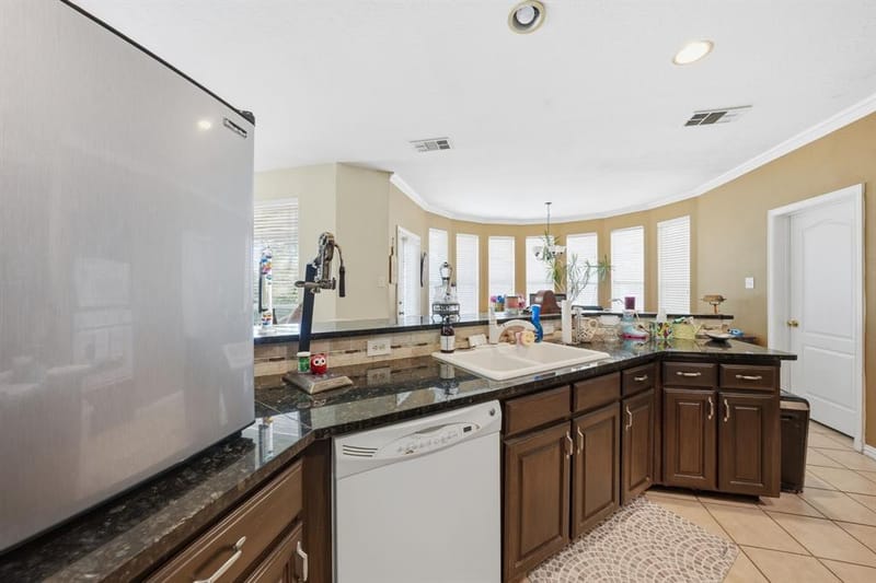 5010 Coventry Lane, Arlington TX 76017 - Photo 23