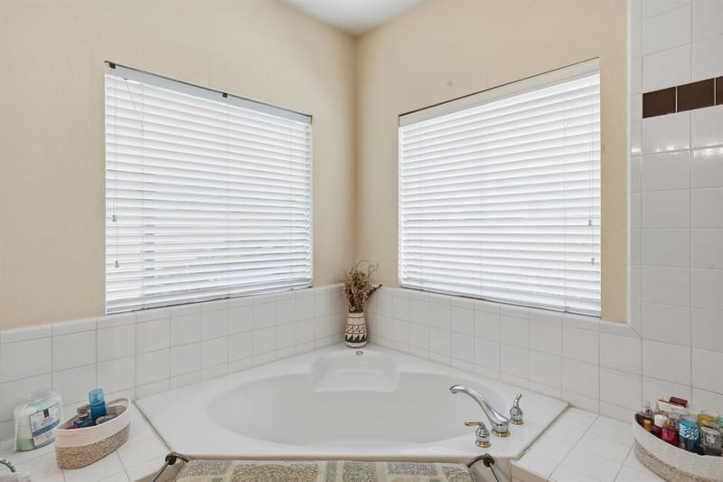 5010 Coventry Lane, Arlington TX 76017 - Photo 13