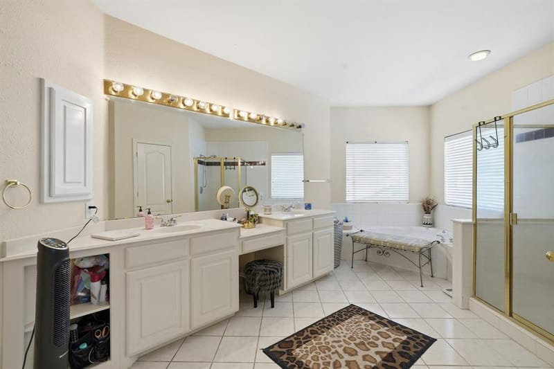 5010 Coventry Lane, Arlington TX 76017 - Photo 11