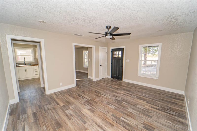 905 W Fifth Street, Breckenridge TX 76424 - Photo 2