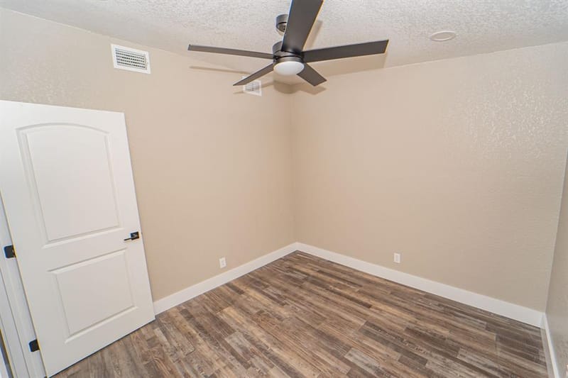 905 W Fifth Street, Breckenridge TX 76424 - Photo 3