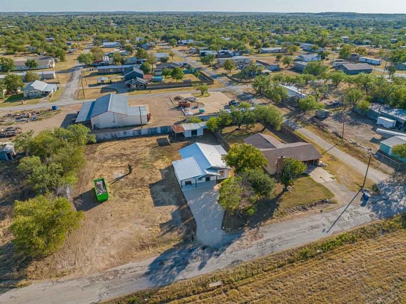 905 W Fifth Street, Breckenridge TX 76424 - Photo 32