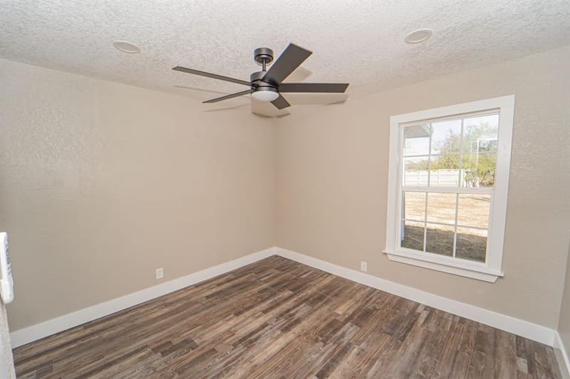 905 W Fifth Street, Breckenridge TX 76424 - Photo 8