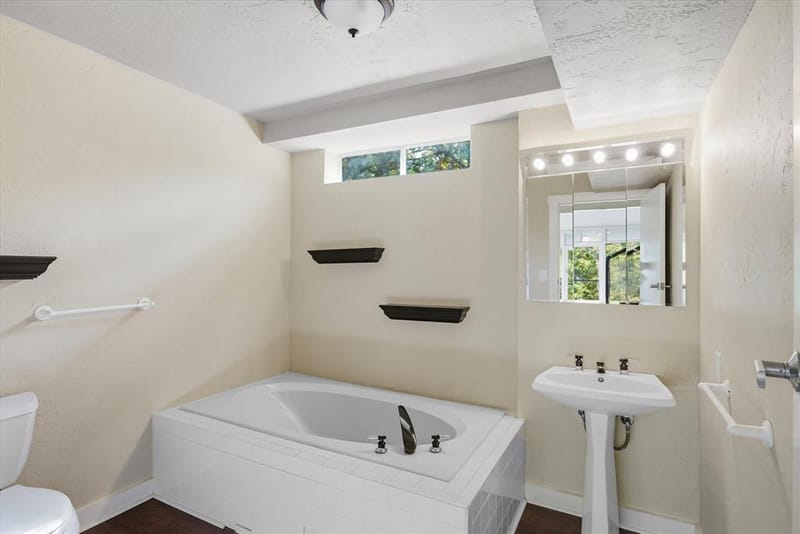 10461 County Road 2460, Poetry TX 75160 - Photo 27