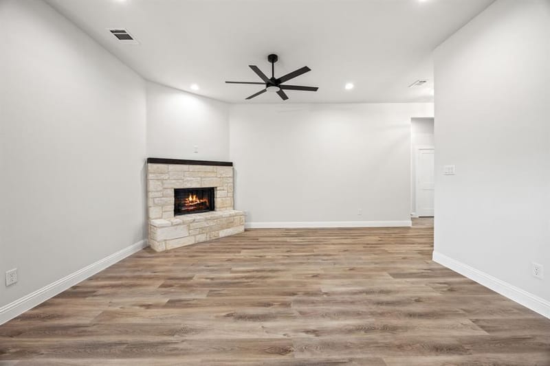 104 Maverick Trail, Valley View TX 76272 - Photo 6
