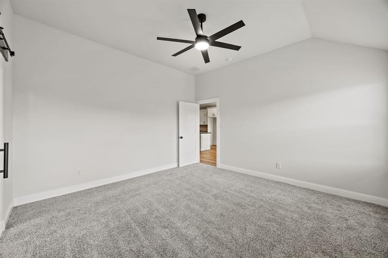 104 Maverick Trail, Valley View TX 76272 - Photo 17