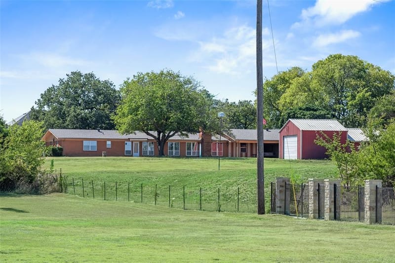3055 Midway Road, Grapevine TX 76092