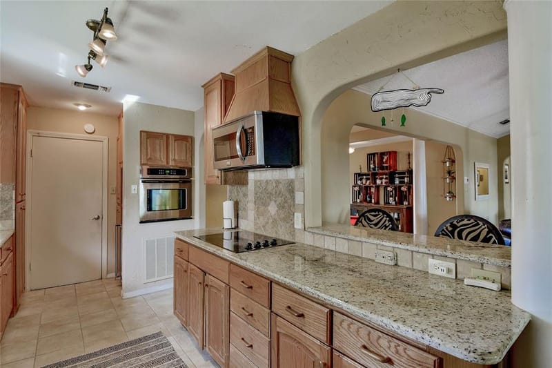 4200 Bar Harbor Court, Granbury TX 76049 - Photo 14