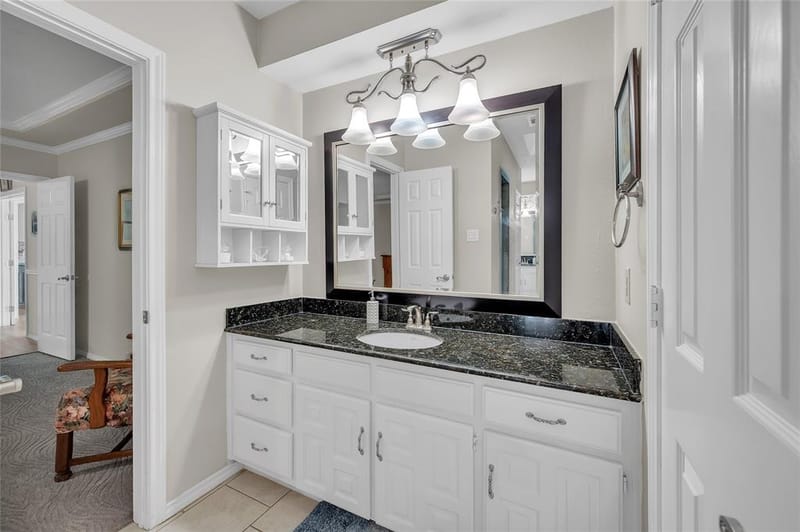 1800 Hampton Drive, Bedford TX 76021 - Photo 16
