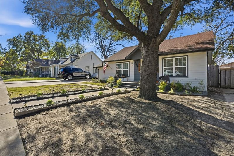 2824 Ryan Avenue, Fort Worth TX 76110 - Photo 24