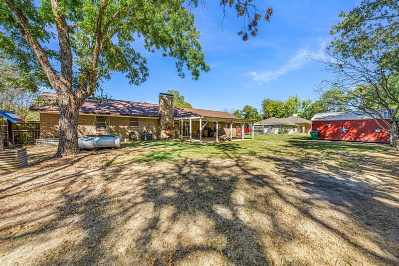 1075 Oak Ridge Drive, Terrell TX 75160 - Photo 3
