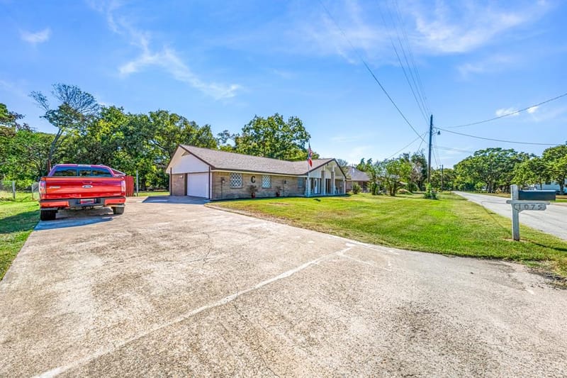 1075 Oak Ridge Drive, Terrell TX 75160 - Photo 9