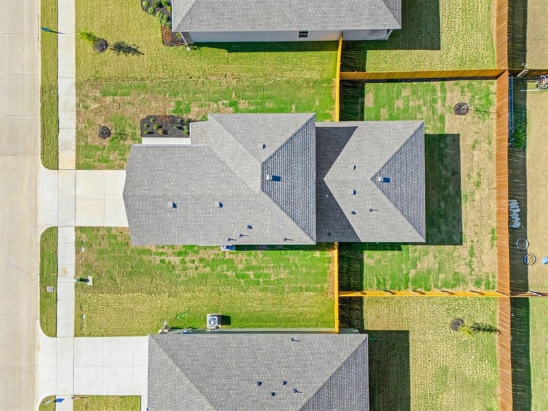 1017 Park Oak Lane, Crowley TX 76036 - Photo 16