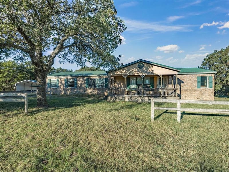 381 W Mccool Road, Nocona TX 76255 - Photo 6