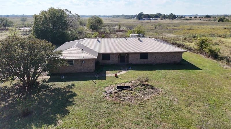1393 NE County Road 2120 Road NE, Powell TX 75153