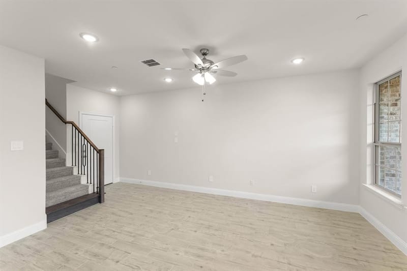 655 Sandiford Court, Mansfield TX 76063 - Photo 8